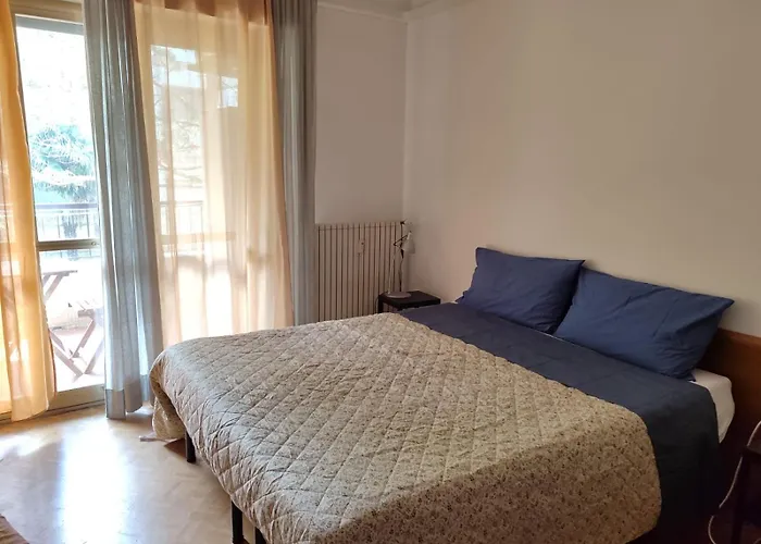 Yellow & Apartment Triest